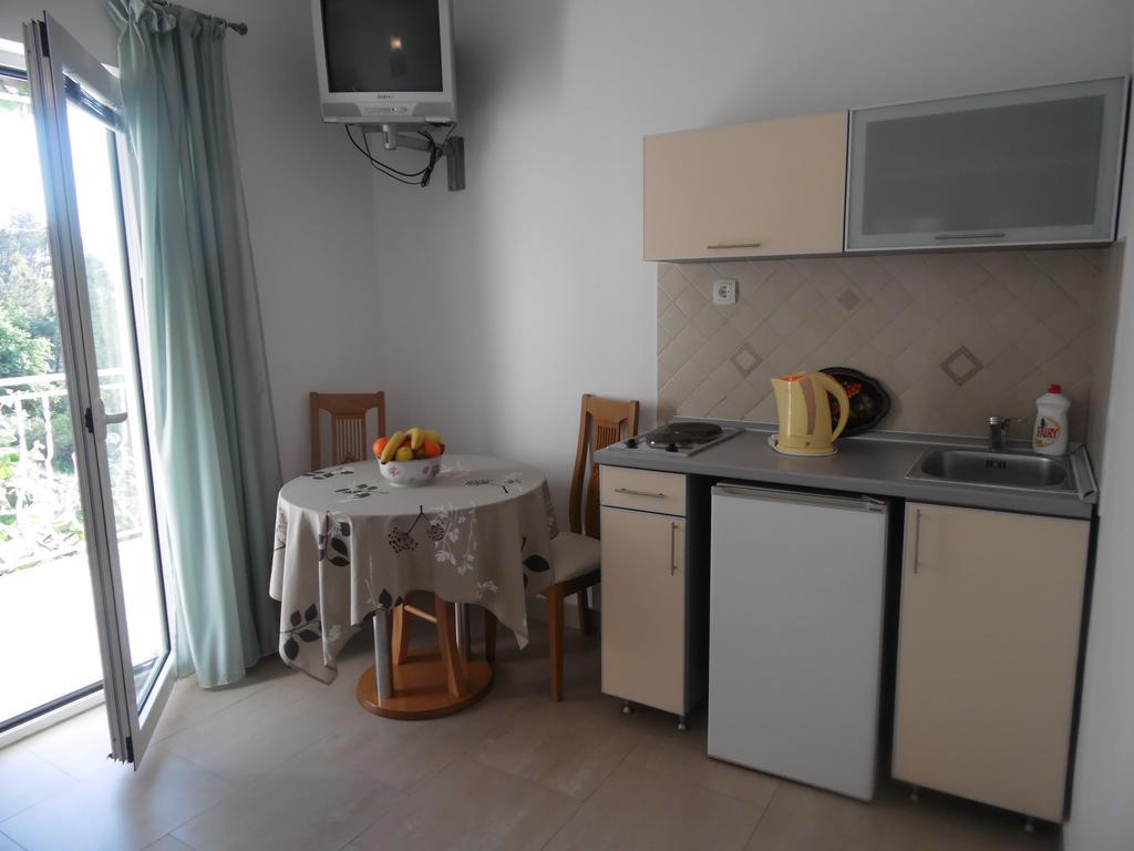 Apartments Slavica Jovanovic Sveti Stefan Oda fotoğraf