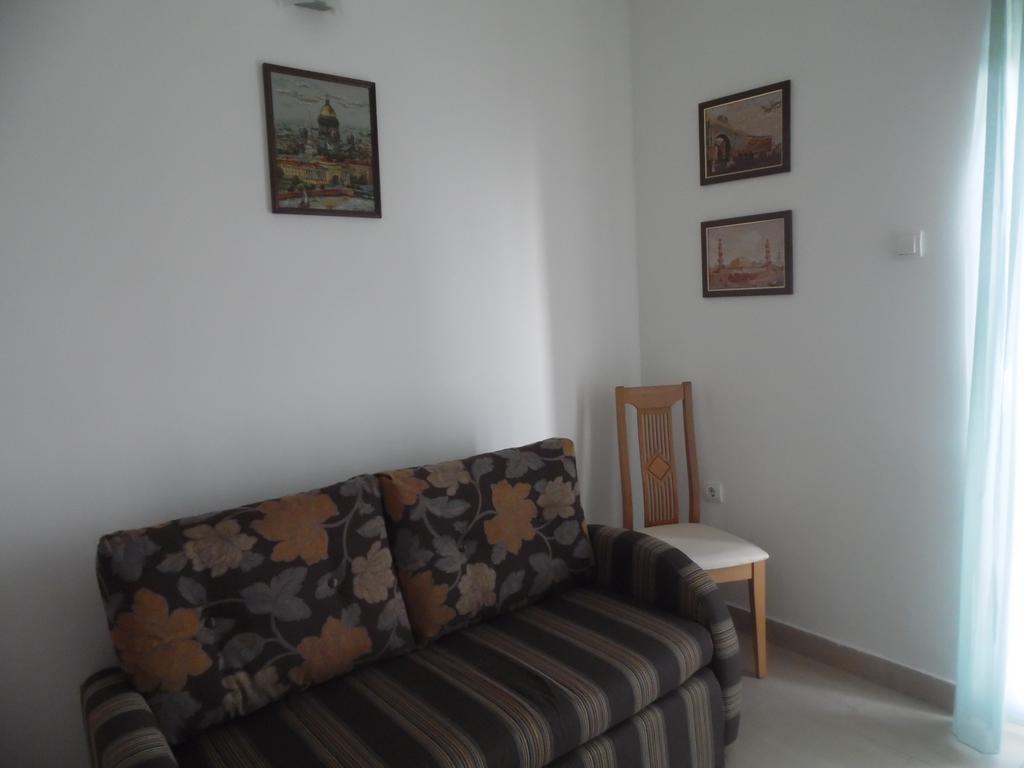 Apartments Slavica Jovanovic Sveti Stefan Oda fotoğraf