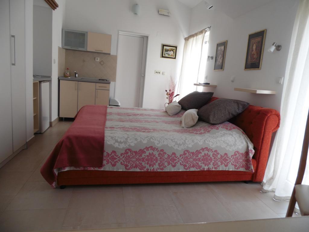 Apartments Slavica Jovanovic Sveti Stefan Oda fotoğraf